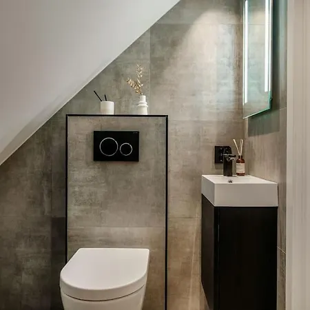Modern New Townhouse City Centre Apartment Bergen