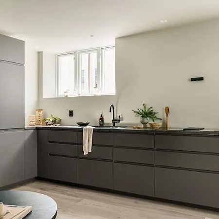 Modern New Townhouse City Centre