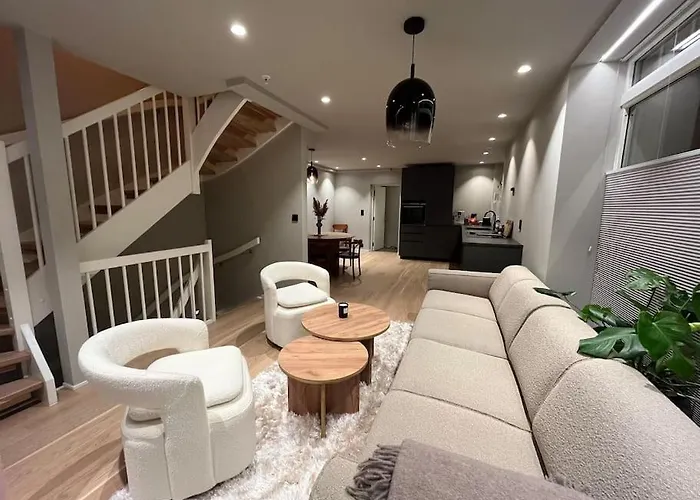 Modern New Townhouse City Centre 公寓